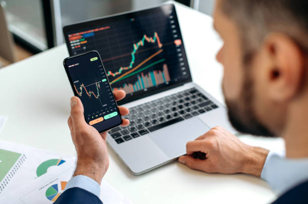 Raxon24-Trader reagieren schnell, um neue Marktchancen zu nutzen